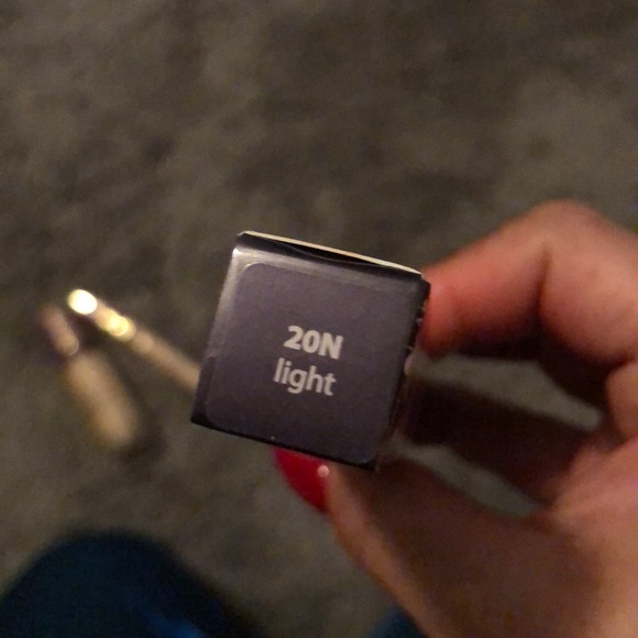 Tarte Foundation - Picture 3 of 4